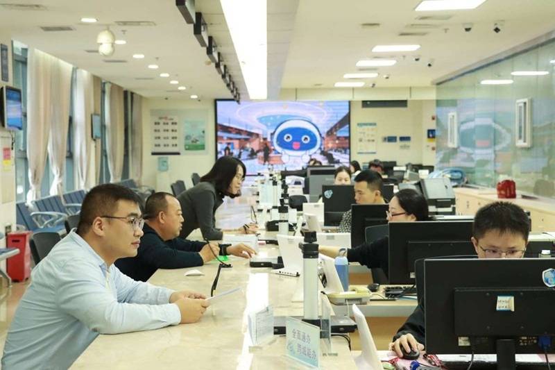 黔江区推进政务服务“全面通办”改革 实现跨域就近办
